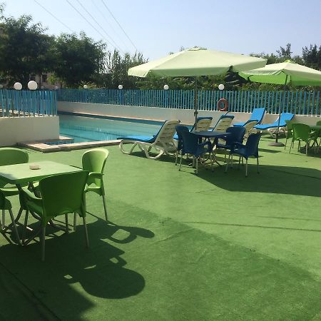 Queens Land Hotel Jounieh Εξωτερικό φωτογραφία