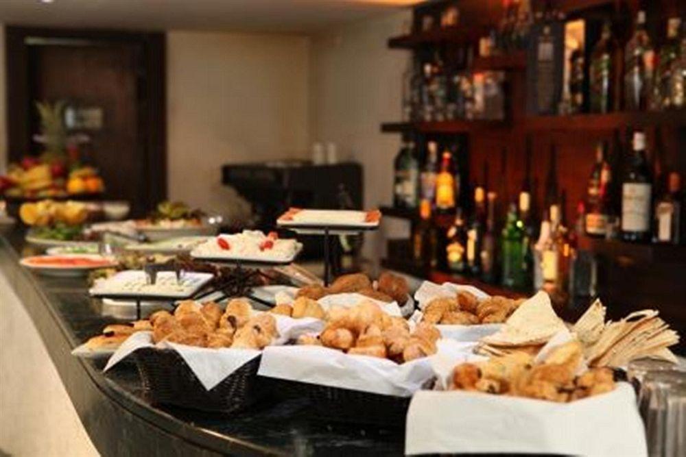 Queens Land Hotel Jounieh Εξωτερικό φωτογραφία