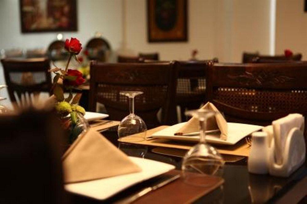 Queens Land Hotel Jounieh Εξωτερικό φωτογραφία