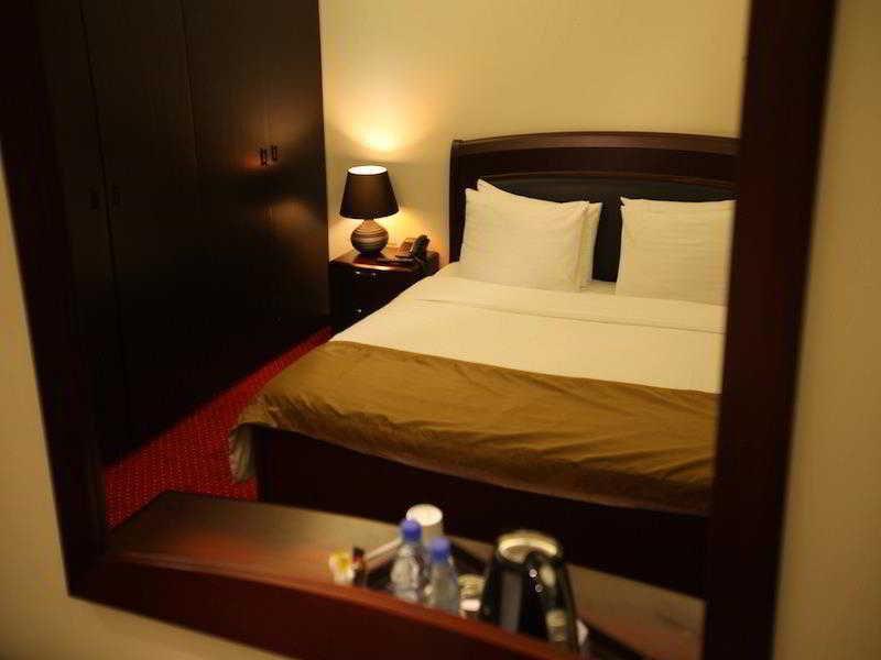 Queens Land Hotel Jounieh Εξωτερικό φωτογραφία
